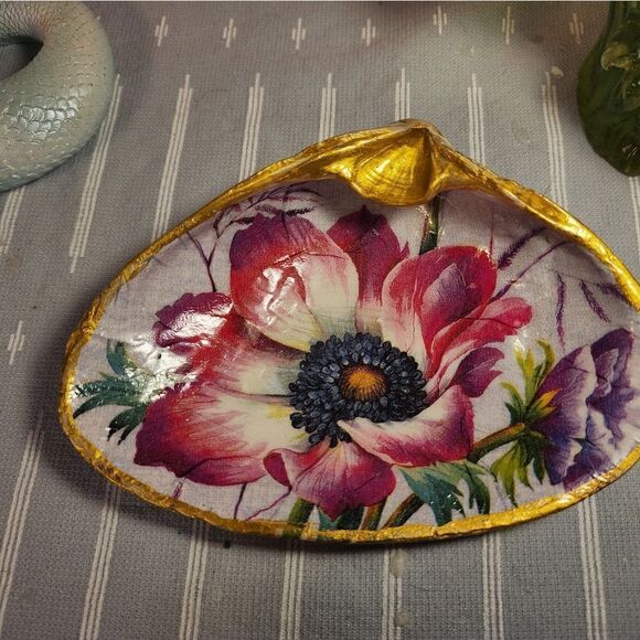DECOUPAGE CLAM SHELL DECOUPAGE FLOWERS TRINKET DISH - Picture 4 of 8